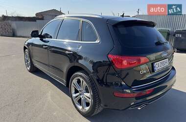Позашляховик / Кросовер Audi Q5 2015 в 