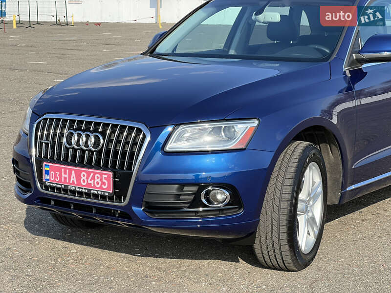 Внедорожник / Кроссовер Audi Q5 2015 в 