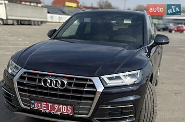 Внедорожник / Кроссовер Audi Q5 2018 в Луцке