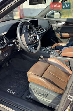Внедорожник / Кроссовер Audi Q5 2019 в 