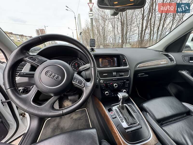 Внедорожник / Кроссовер Audi Q5 2012 в Днепре
