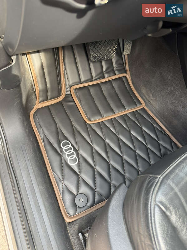 Внедорожник / Кроссовер Audi Q5 2011 в Коростене