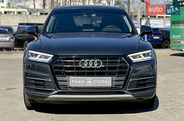 Внедорожник / Кроссовер Audi Q5 2017 в 