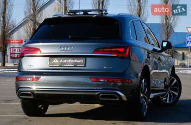 Позашляховик / Кросовер Audi Q5 2022 в 