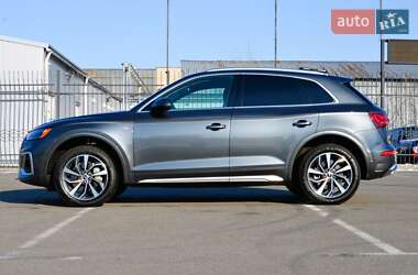 Позашляховик / Кросовер Audi Q5 2022 в 