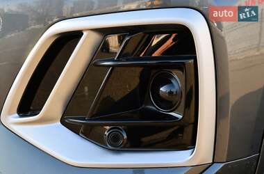 Позашляховик / Кросовер Audi Q5 2022 в 