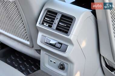 Позашляховик / Кросовер Audi Q5 2022 в 