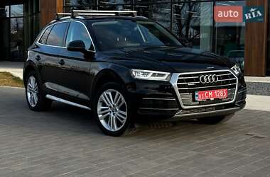 Внедорожник / Кроссовер Audi Q5 2018 в 