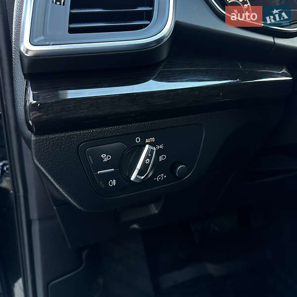 Внедорожник / Кроссовер Audi Q5 2018 в Луцке