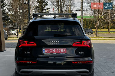 Внедорожник / Кроссовер Audi Q5 2018 в 