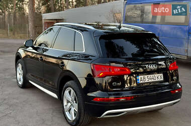 Внедорожник / Кроссовер Audi Q5 2017 в 