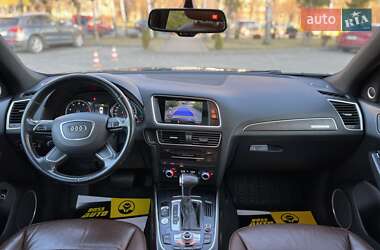 Внедорожник / Кроссовер Audi Q5 2015 в 