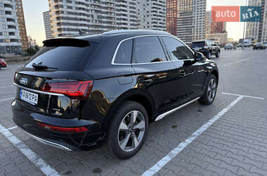 Внедорожник / Кроссовер Audi Q5 2022 в 