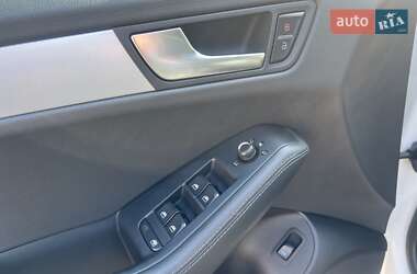 Внедорожник / Кроссовер Audi Q5 2008 в 
