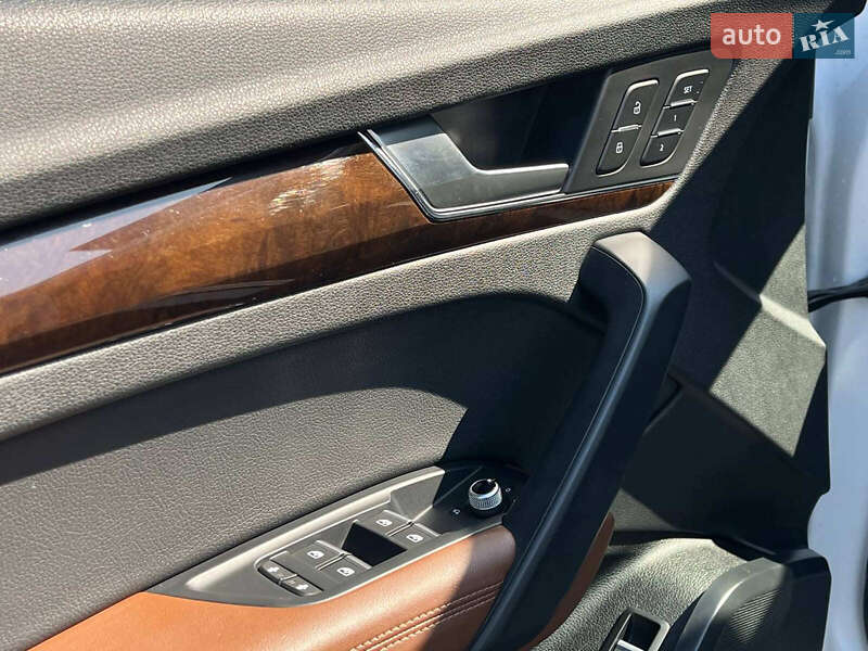 Позашляховик / Кросовер Audi Q5 2019 в Львові