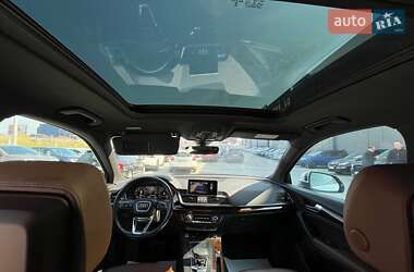 Внедорожник / Кроссовер Audi Q5 2019 в 