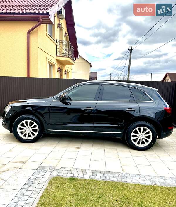 Внедорожник / Кроссовер Audi Q5 2015 в Ужгороде