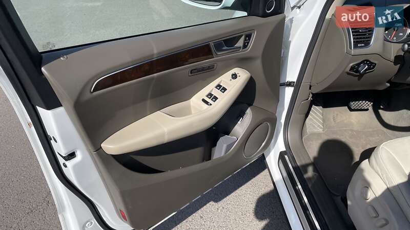 Позашляховик / Кросовер Audi Q5 2011 в Луцьку