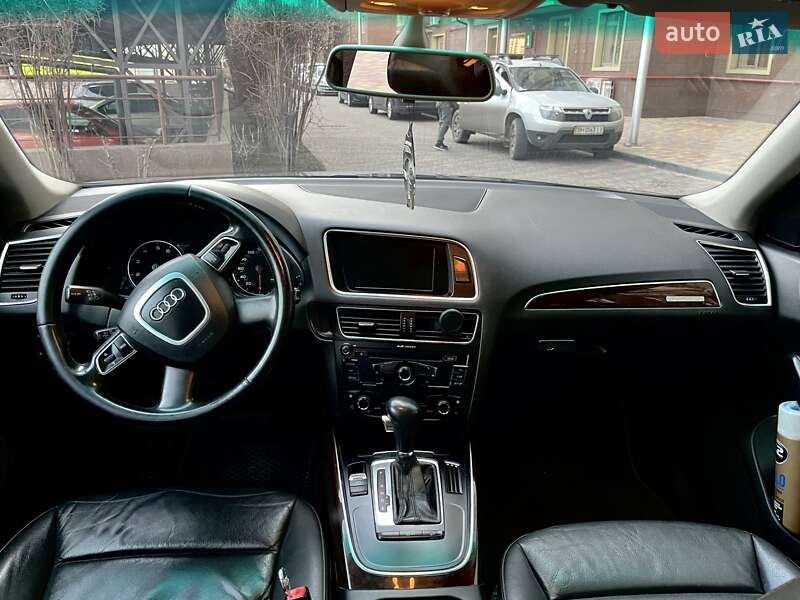 Позашляховик / Кросовер Audi Q5 2011 в Одесі