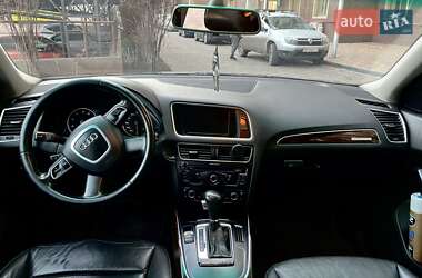 Внедорожник / Кроссовер Audi Q5 2011 в 