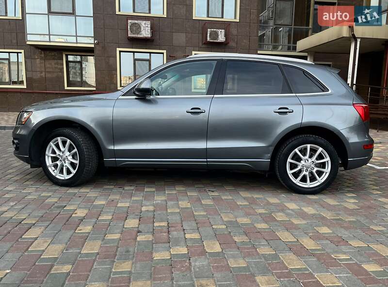 Позашляховик / Кросовер Audi Q5 2011 в Одесі
