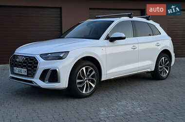 Внедорожник / Кроссовер Audi Q5 2022 в 