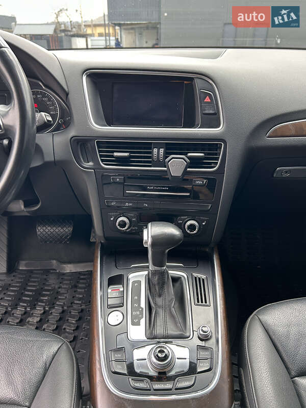Внедорожник / Кроссовер Audi Q5 2015 в Львове