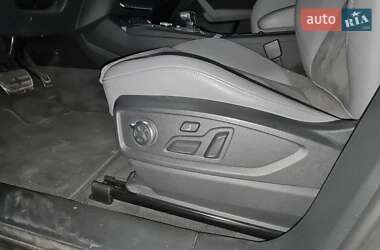 Внедорожник / Кроссовер Audi Q5 2020 в 