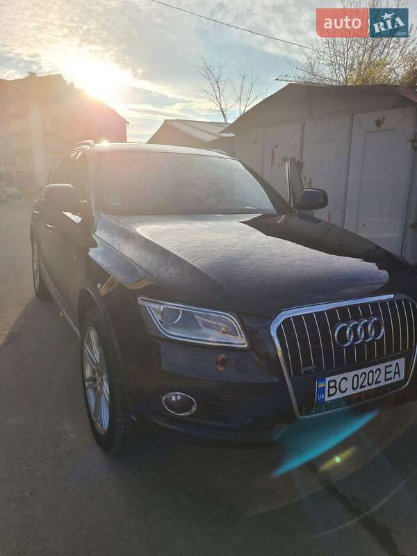 Внедорожник / Кроссовер Audi Q5 2012 в 