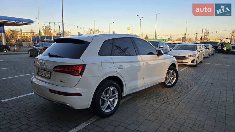 Внедорожник / Кроссовер Audi Q5 2017 в Львове