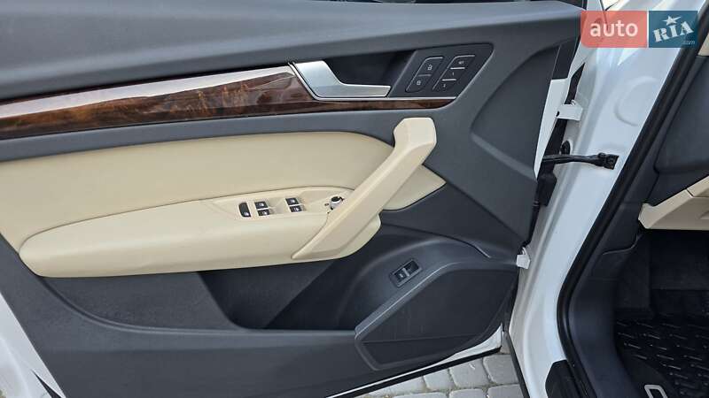 Внедорожник / Кроссовер Audi Q5 2017 в Львове