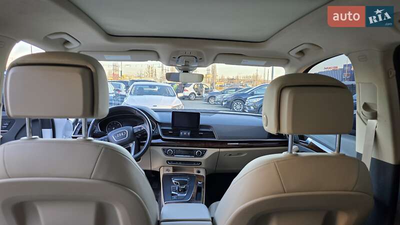 Внедорожник / Кроссовер Audi Q5 2017 в Львове