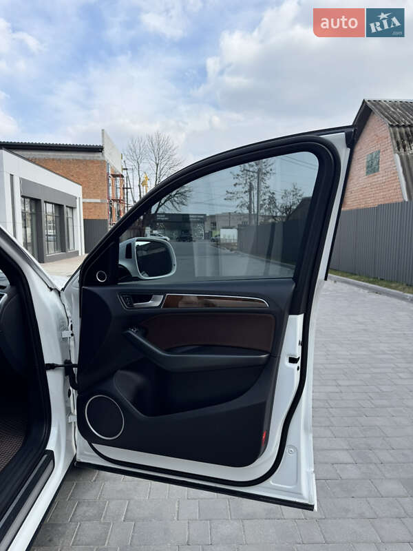 Внедорожник / Кроссовер Audi Q5 2015 в Виннице
