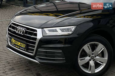 Внедорожник / Кроссовер Audi Q5 2017 в 