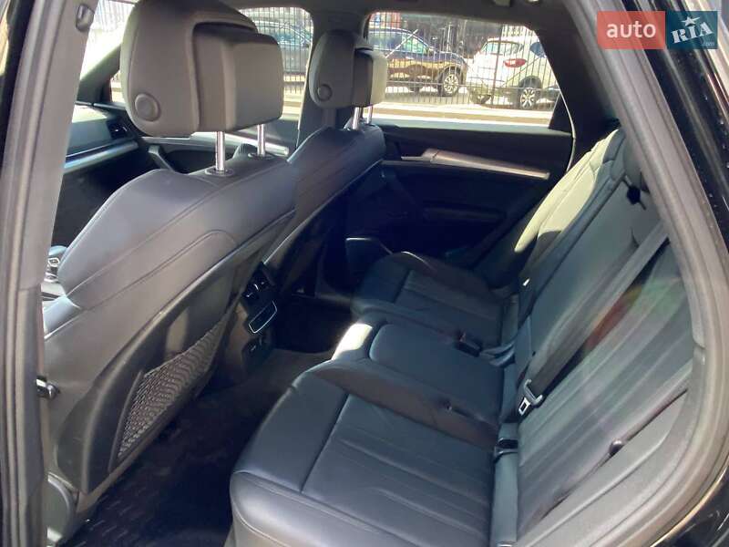 Внедорожник / Кроссовер Audi Q5 2020 в Киеве