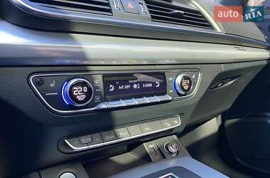 Внедорожник / Кроссовер Audi Q5 2020 в 