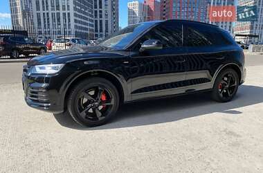 Внедорожник / Кроссовер Audi Q5 2020 в Киеве