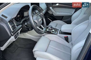 Внедорожник / Кроссовер Audi Q5 2021 в 