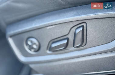 Позашляховик / Кросовер Audi Q5 2021 в 