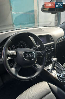 Внедорожник / Кроссовер Audi Q5 2012 в 