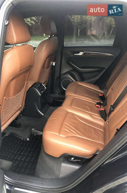 Внедорожник / Кроссовер Audi Q5 2012 в 