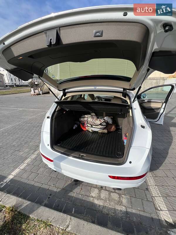 Позашляховик / Кросовер Audi Q5 2016 в Львові