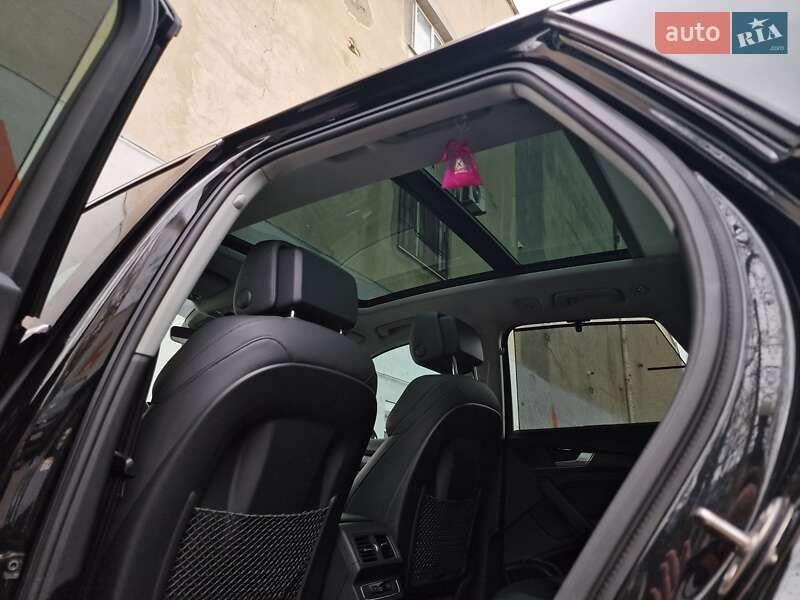 Внедорожник / Кроссовер Audi Q5 2019 в Одессе