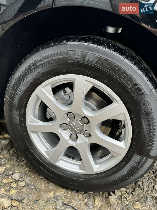 Внедорожник / Кроссовер Audi Q5 2011 в Тернополе