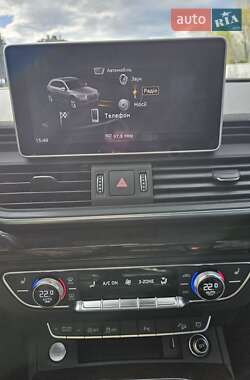 Внедорожник / Кроссовер Audi Q5 2018 в 