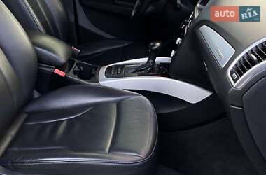 Внедорожник / Кроссовер Audi Q5 2012 в 