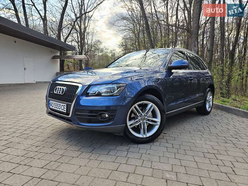 Внедорожник / Кроссовер Audi Q5 2008 в Ужгороде