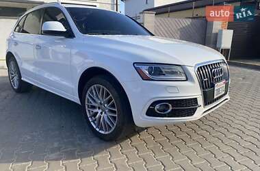 Внедорожник / Кроссовер Audi Q5 2016 в 