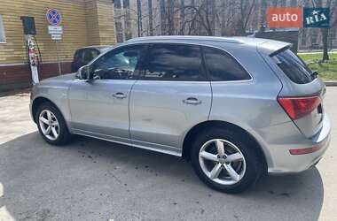 Позашляховик / Кросовер Audi Q5 2009 в 