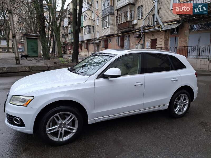 Внедорожник / Кроссовер Audi Q5 2014 в 